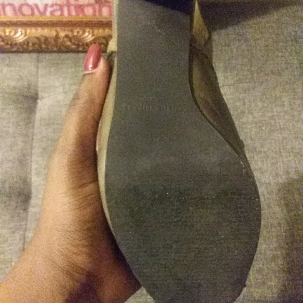 Shoes - Picture 4 of 5